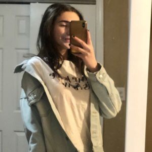 Meet your Posher, Izabel